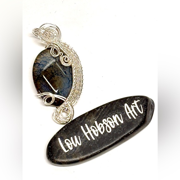 HAND CRAFTED Dragon Vein Agate Wire Wrapped Silver Plate Pendant, Handmade - Picture 3 of 10